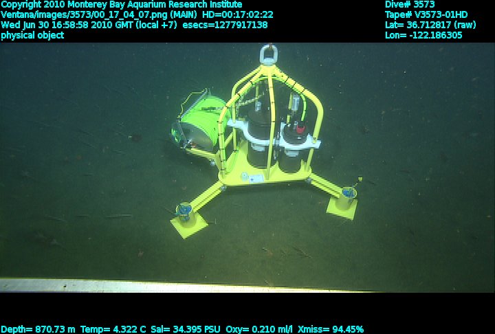 Photo of the BPR/Tilt instrument on the seafloor