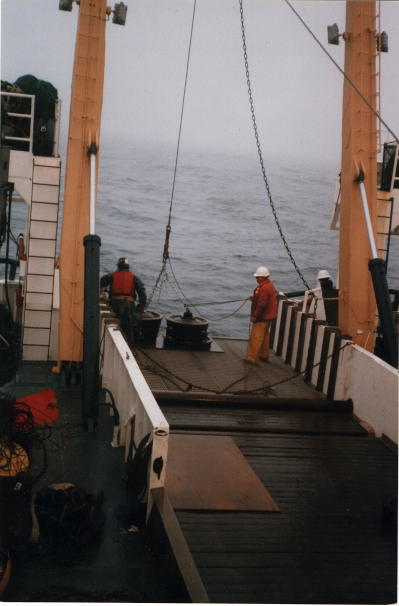NOAA Ship Miller Freeman photo