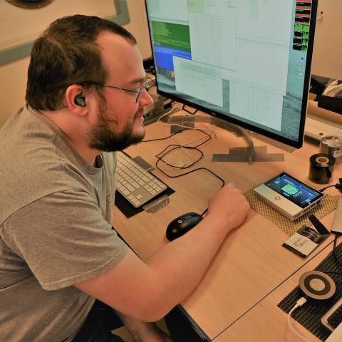 Sean McAllister running the Nanopore long-read DNA sequencer