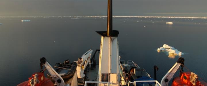 RUSALCA 2012: Professor Khromov in the Chukchi sea in late summer. Photo from Elizaveta Ershova.