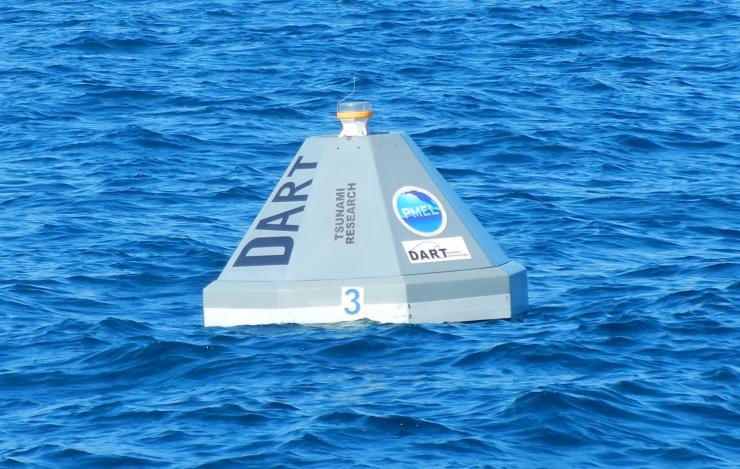 photo of a DART 4G buoy deployed in the ocean