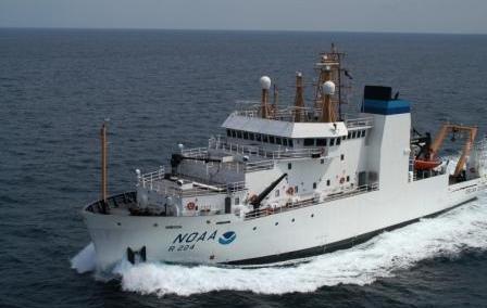 photo of the NOAA Ship Oscar Dyson