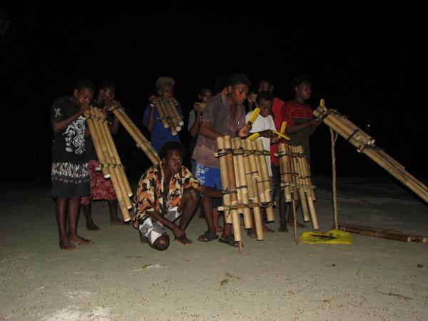 Traditional "panpipe" band