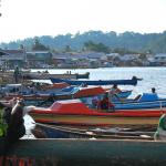 Waterfront and multiple boats at Gizo